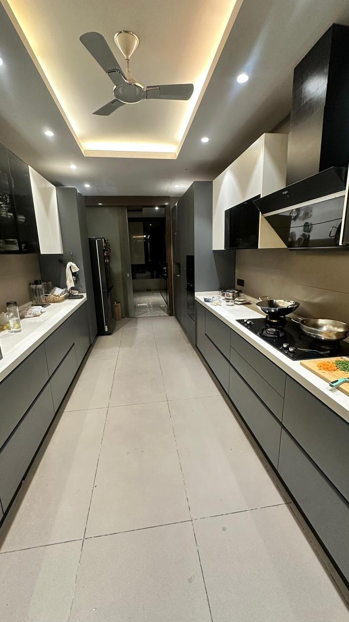 Builder Floor With Terrace Fully Furnished Available for rent in A-Block, DLF Phase-1